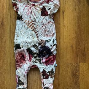 Posh Peanut Bold Floral Romper Size 18-24 Months